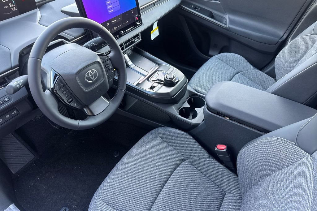 2026 Toyota bZ XLE - Photo 7