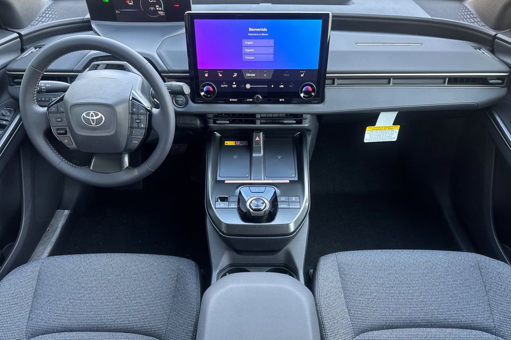 2026 Toyota bZ XLE - Photo 10