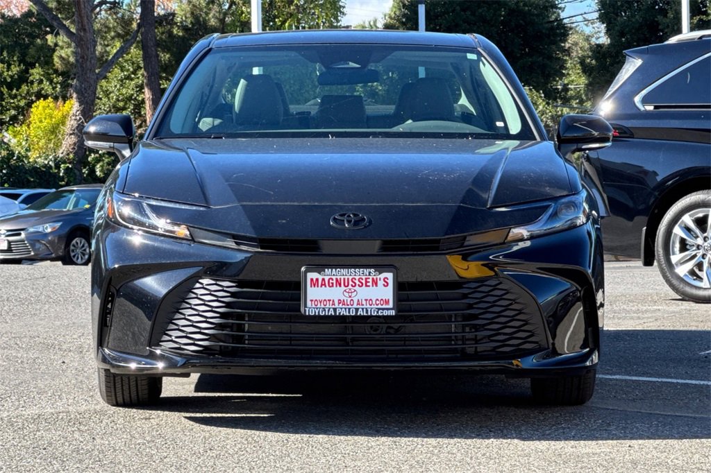 2026 Toyota Camry LE photo 2