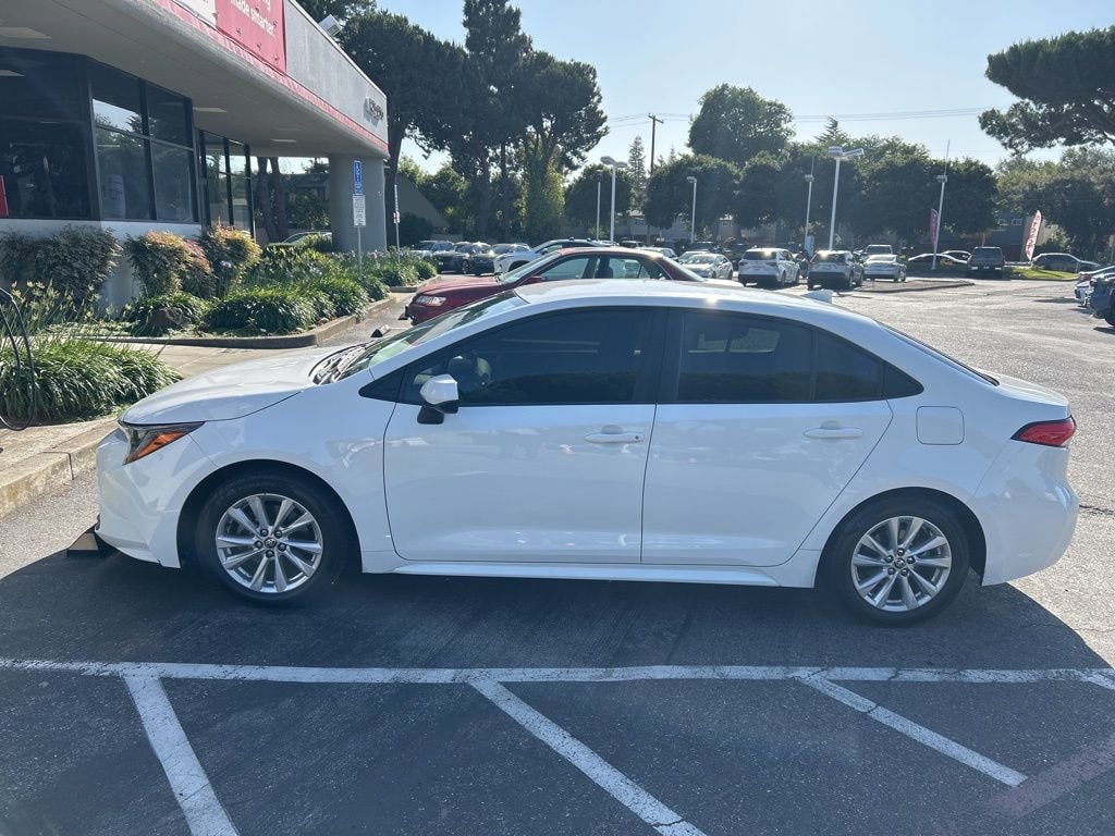 Used 2024 Toyota Corolla LE Sedan