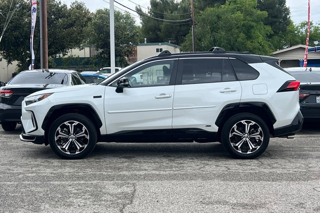 2023 Toyota RAV4 Prime XSE photo 5