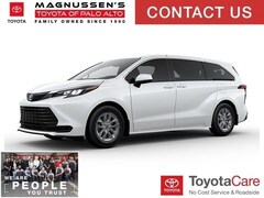 2025 Toyota Sienna LE Van Passenger Van