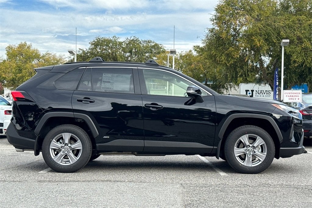 New 2025 Toyota RAV4 Hybrid LE SUV