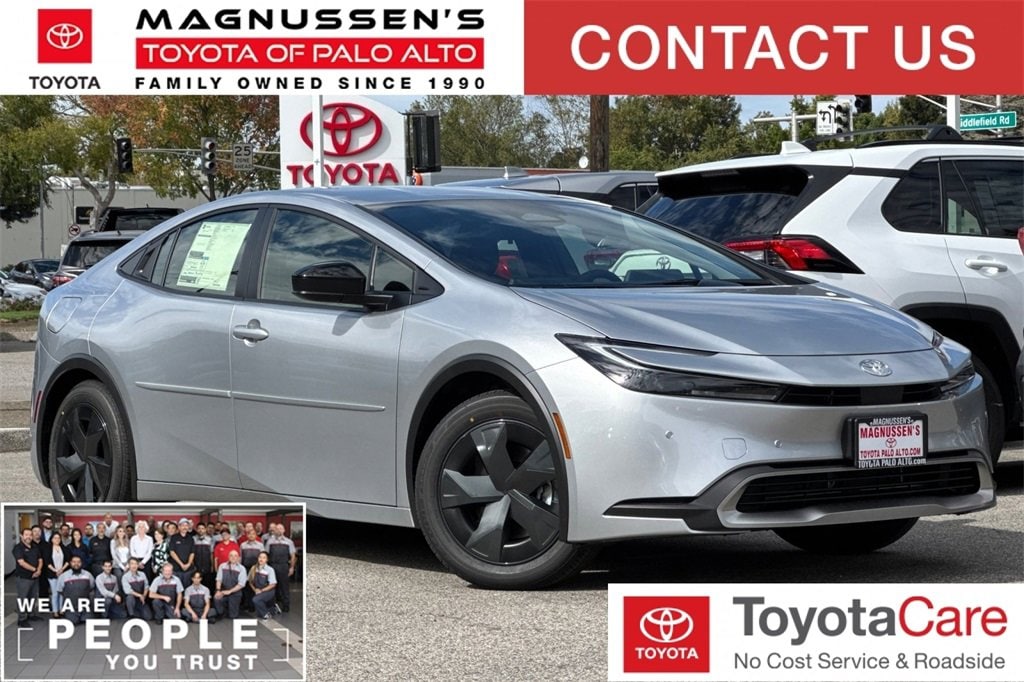 2026 Toyota Prius SE's photo