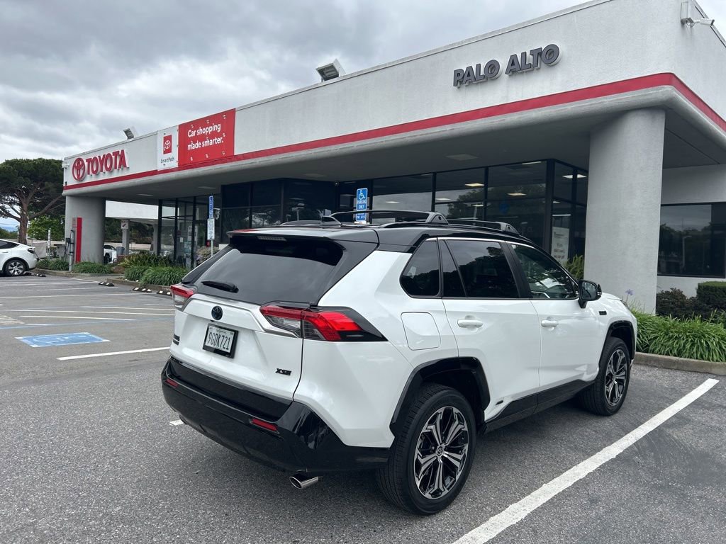 2023 Toyota RAV4 Prime XSE photo 4