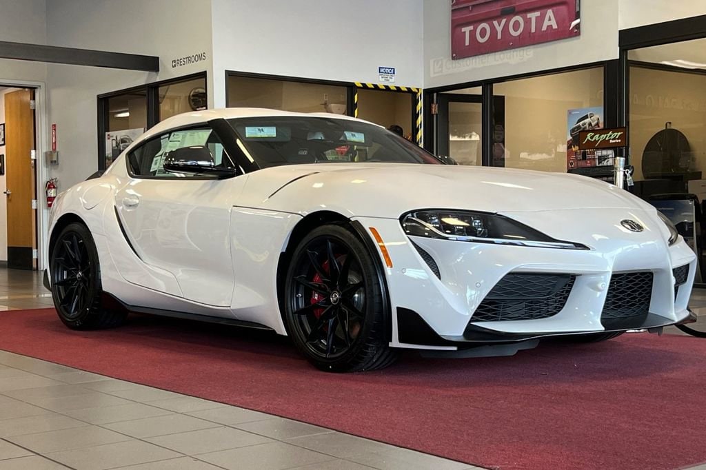 2026 Toyota Supra MKV Final Edition - Photo 2