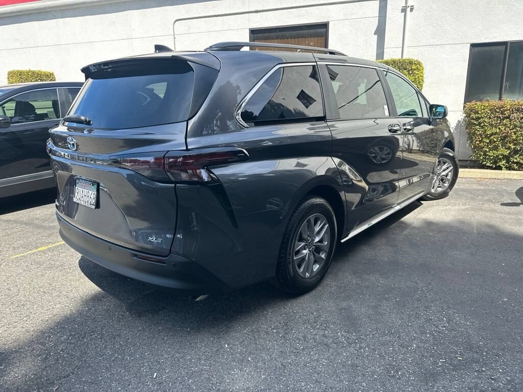 Certified 2025 Toyota Sienna XLE Passenger Van