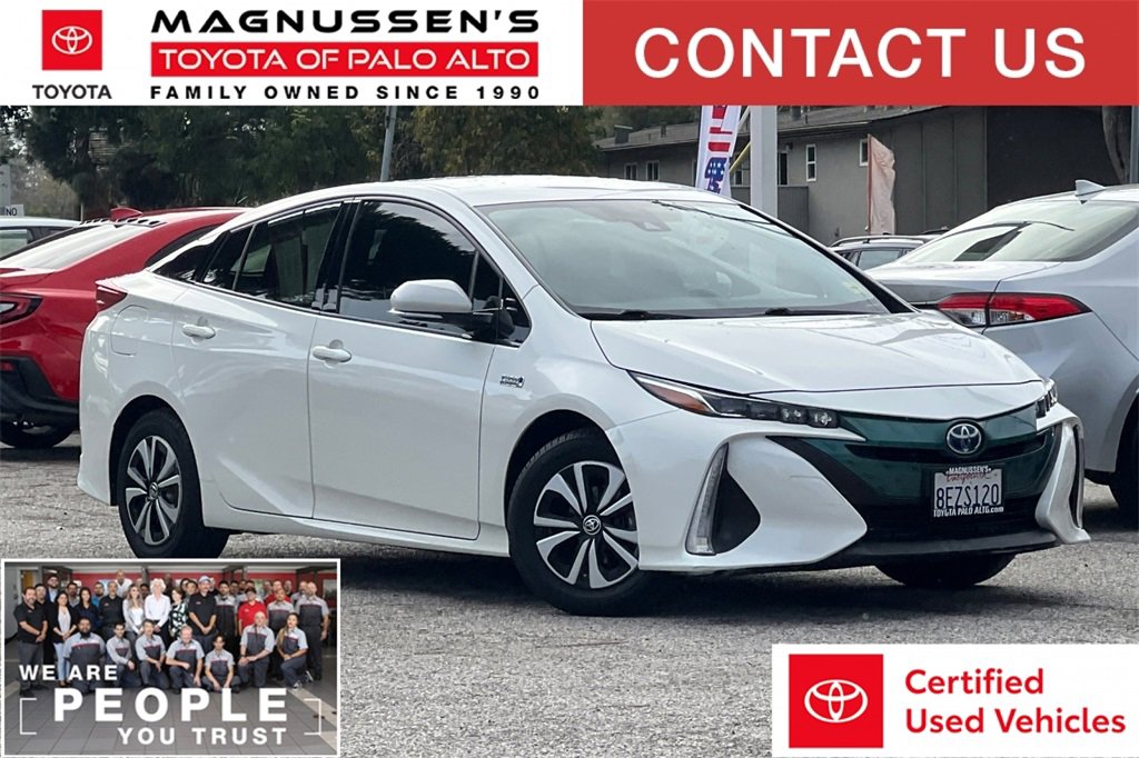 2018 Toyota Prius Prime Premium's photo