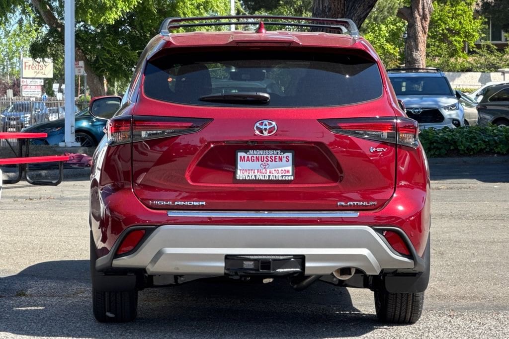 2026 Toyota Highlander Hybrid Platinum photo 5