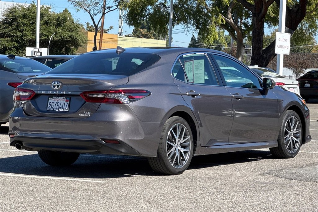 2023 Toyota Camry Hybrid XLE photo 2