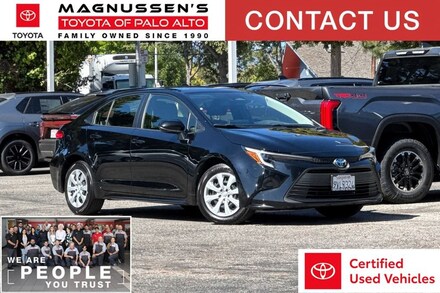 2025 Toyota Corolla Hybrid LE Sedan