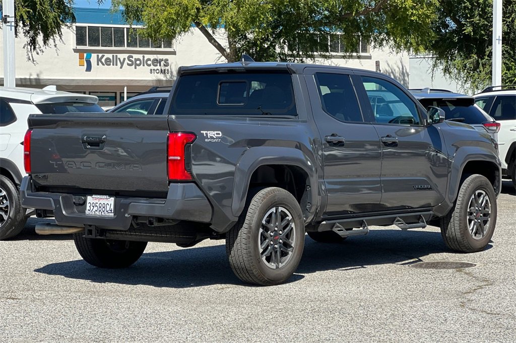 2024 Toyota Tacoma TRD Sport photo 4