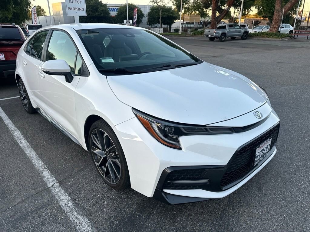 Used 2020 Toyota Corolla SE Sedan