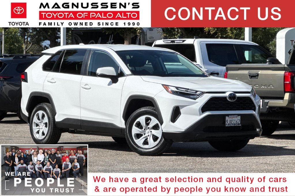 2023 Toyota RAV4 LE FWD