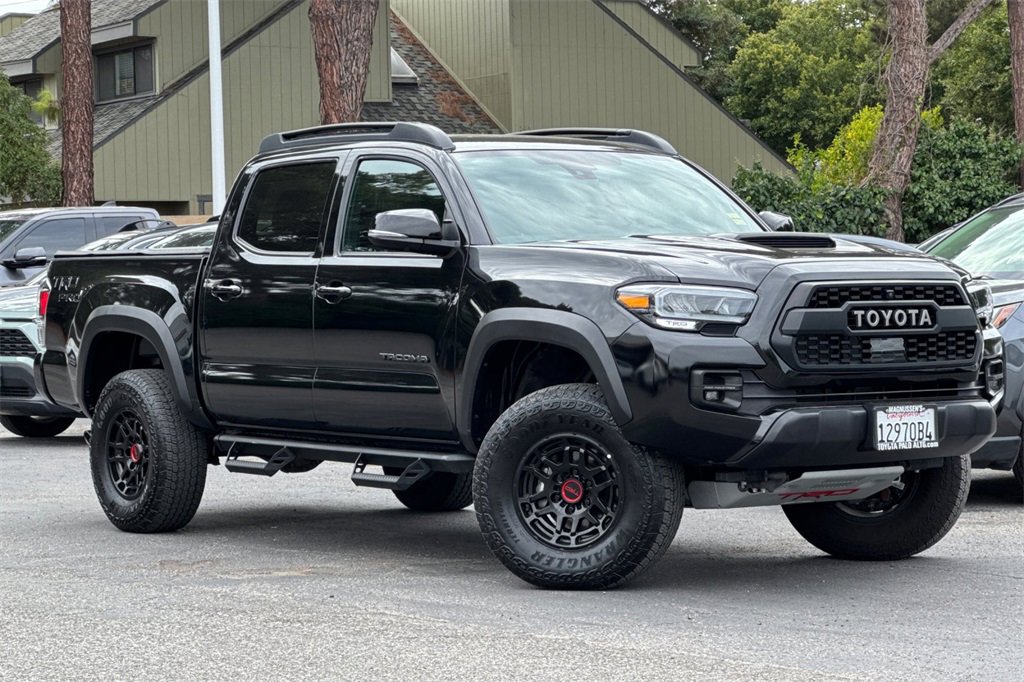 2023 Toyota Tacoma TRD Pro photo 2
