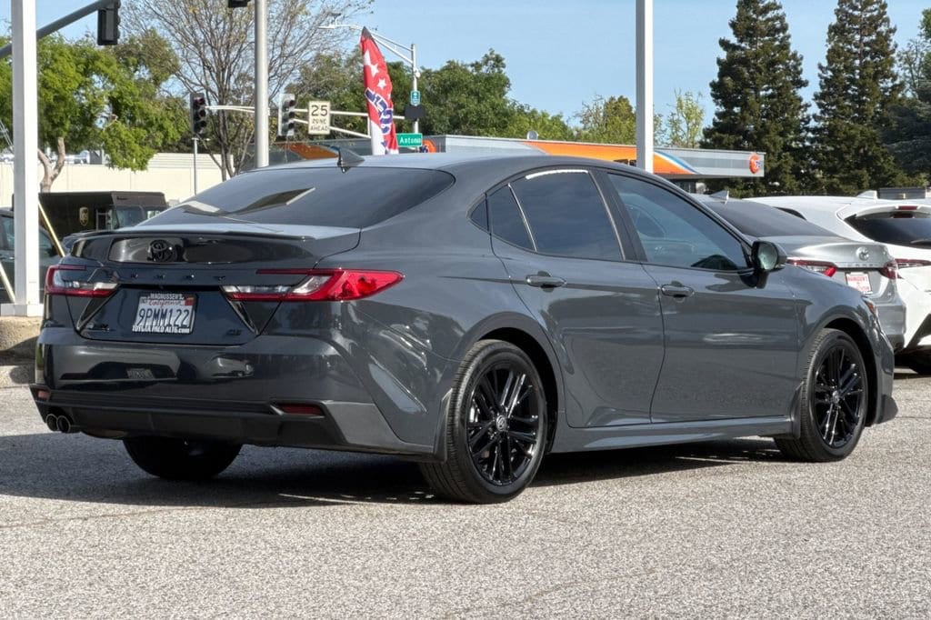 2025 Toyota Camry SE photo 2