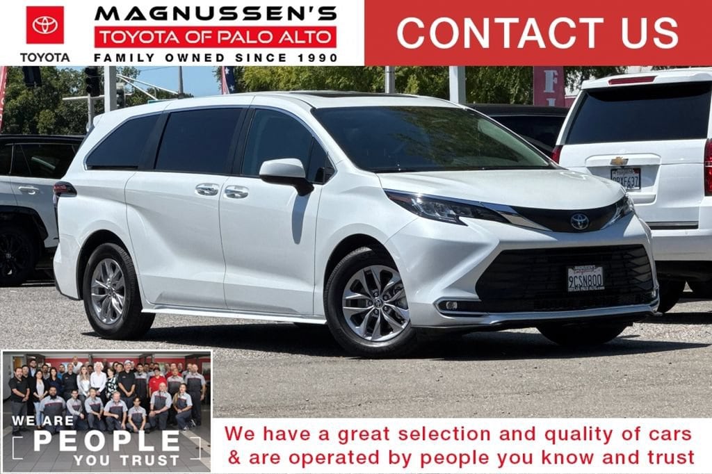 Certified 2022 Toyota Sienna XLE Passenger Van