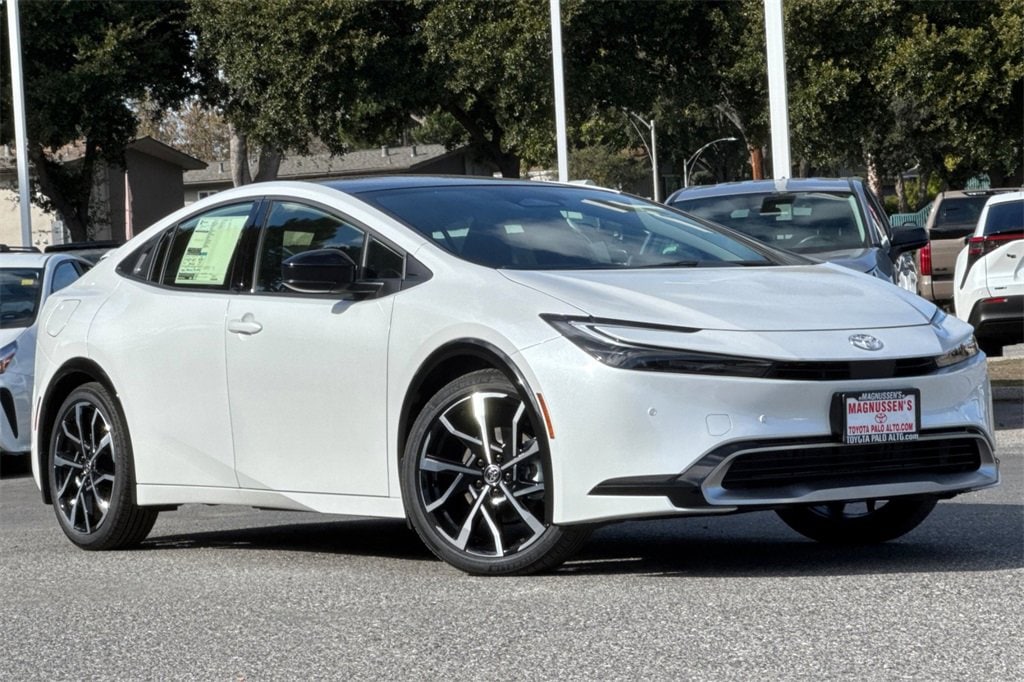 New 2026 Toyota Prius Plug-in Hybrid XSE Hatchback