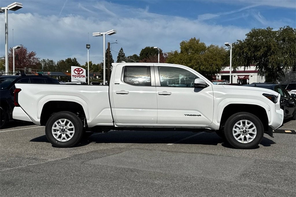 New 2025 Toyota Tacoma SR5 Truck Double Cab
