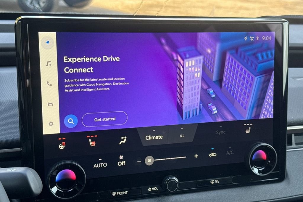 2026 Toyota bZ XLE - Photo 15