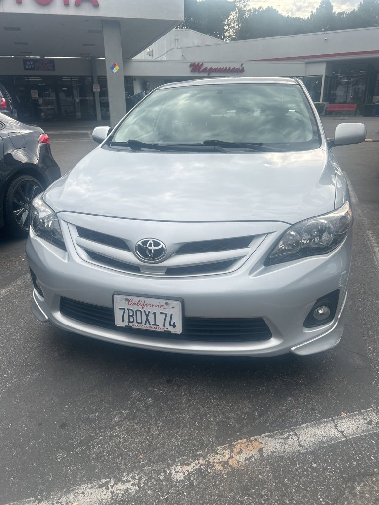 2013 Toyota Corolla S photo 2
