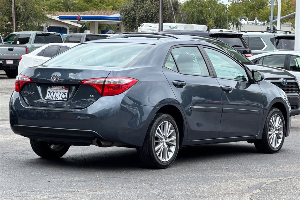 2015 Toyota Corolla LE Plus photo 4