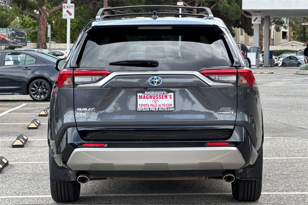 2023 Toyota RAV4 Hybrid XSE photo 4
