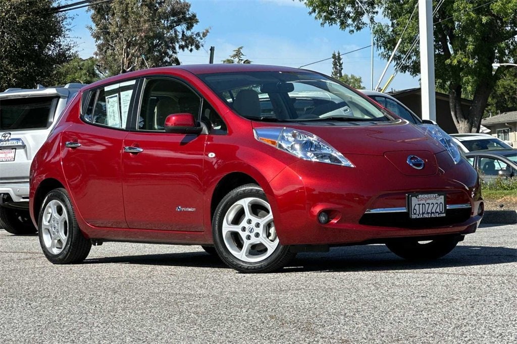 Used 2011 Nissan LEAF SV with VIN JN1AZ0CP3BT006236 for sale in Palo Alto, CA