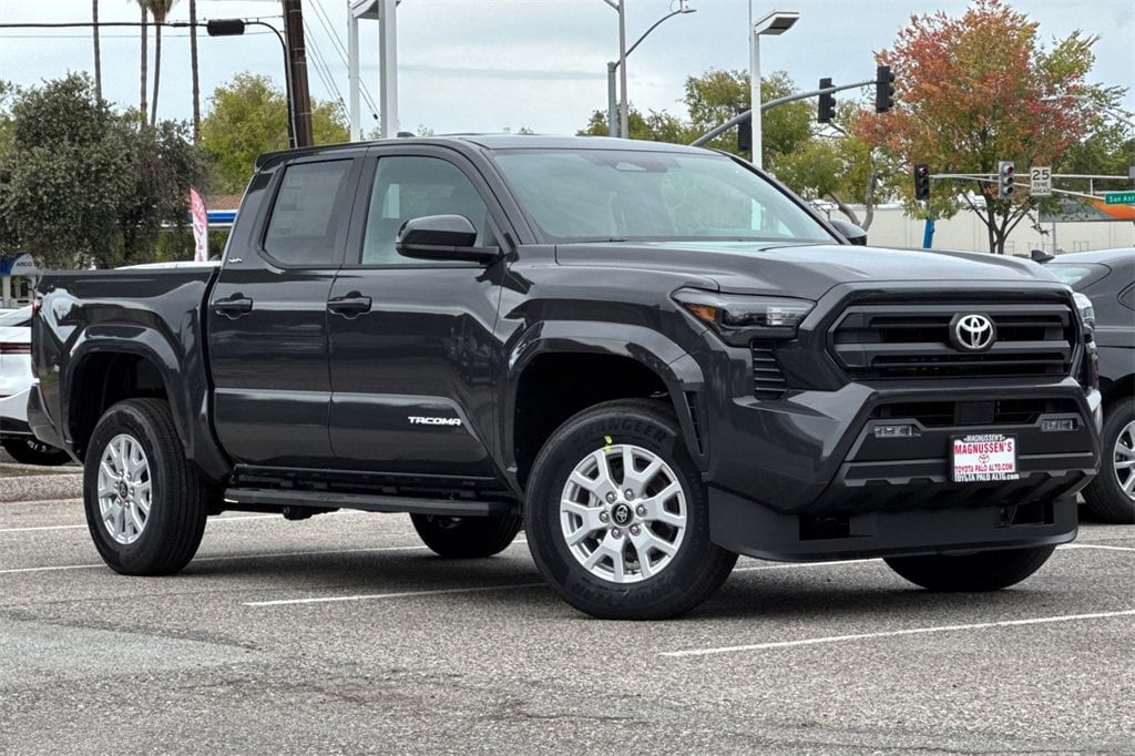 New 2025 Toyota Tacoma SR5 Truck Double Cab