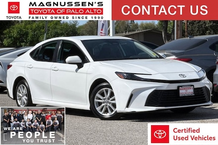 2025 Toyota Camry LE Sedan