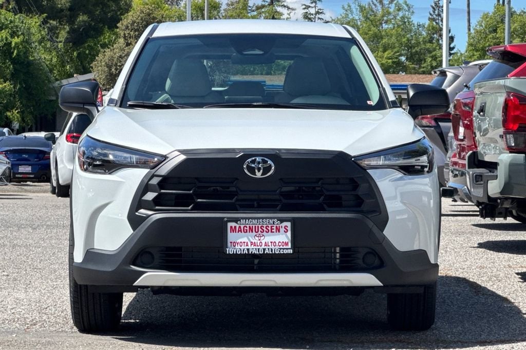 2026 Toyota Corolla Cross L photo 3