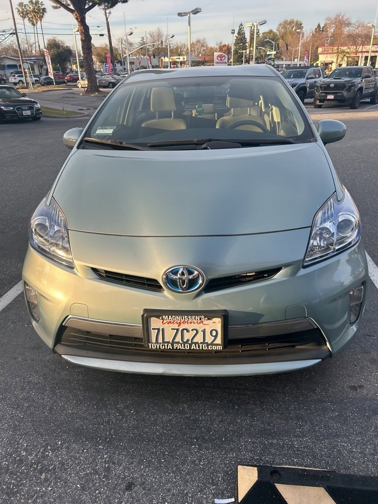 2015 Toyota Prius Plug-In Base