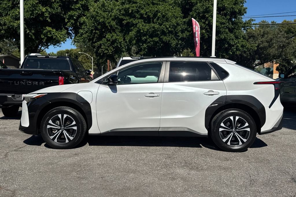 2024 Toyota bZ4X XLE photo 6