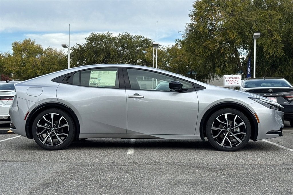 New 2026 Toyota Prius Plug-in Hybrid XSE Premium Hatchback