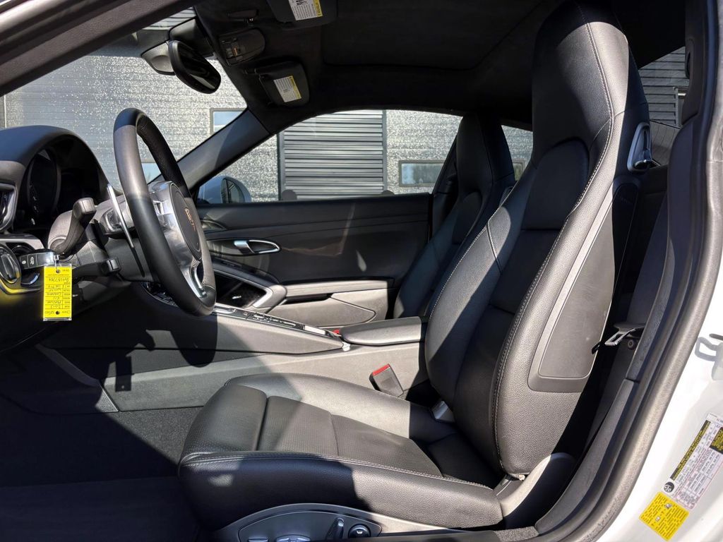 2013 Porsche 911 Coupe photo 4