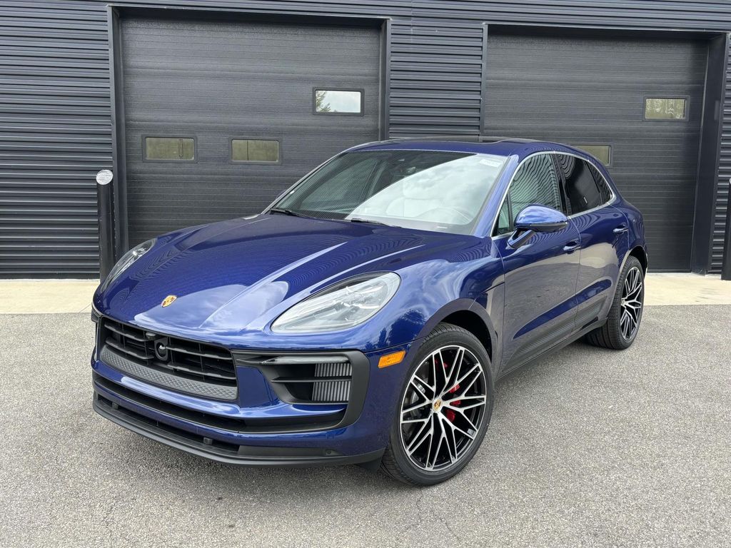 2025 Porsche Macan S