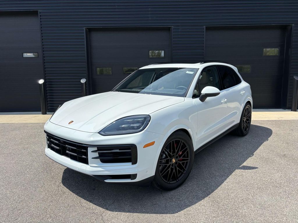 2025 Porsche Cayenne S