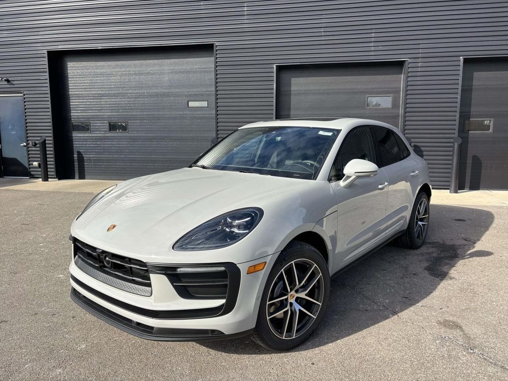 2026 Porsche Macan