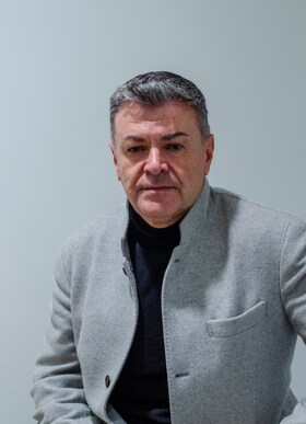 Staff member Paul Cunha from 49bad0036f02