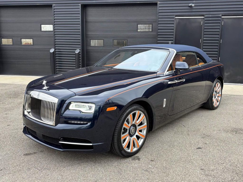 2016 Rolls-Royce Dawn Base