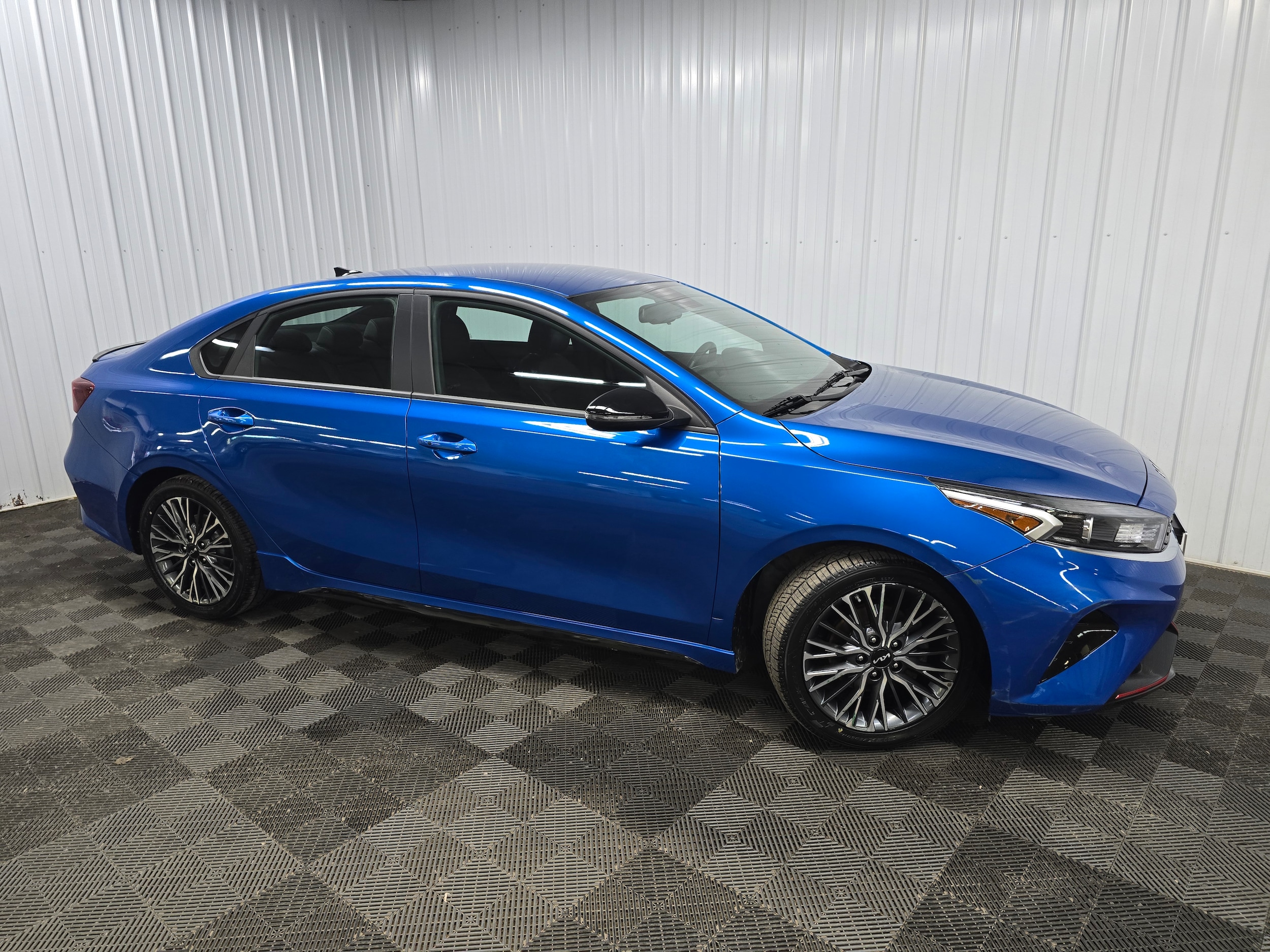 2023 Kia Forte GT-Line - Photo 7