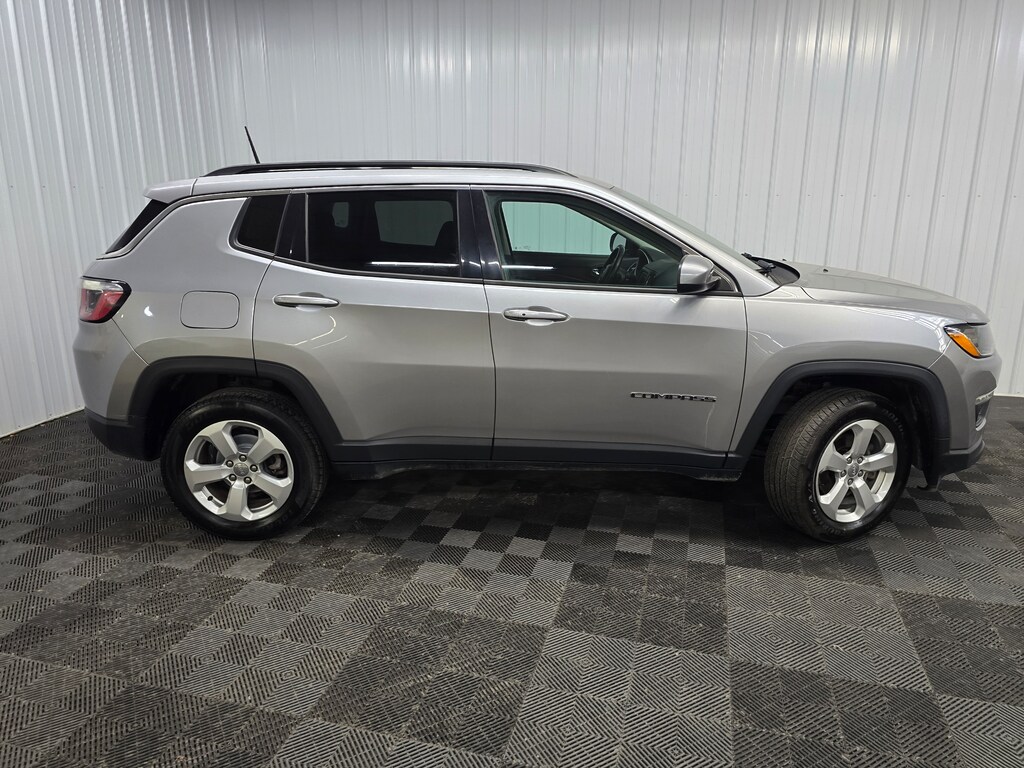 Used 2018 Jeep Compass Latitude 4x4 SUV