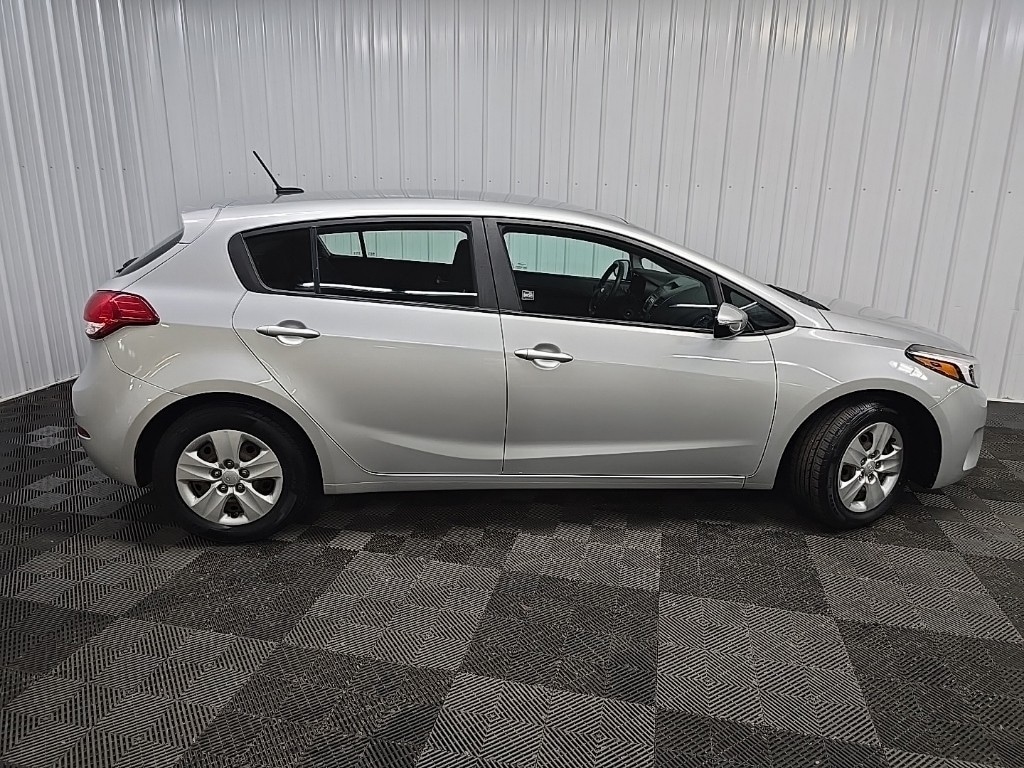 Used 2017 Kia Forte5 LX Hatchback