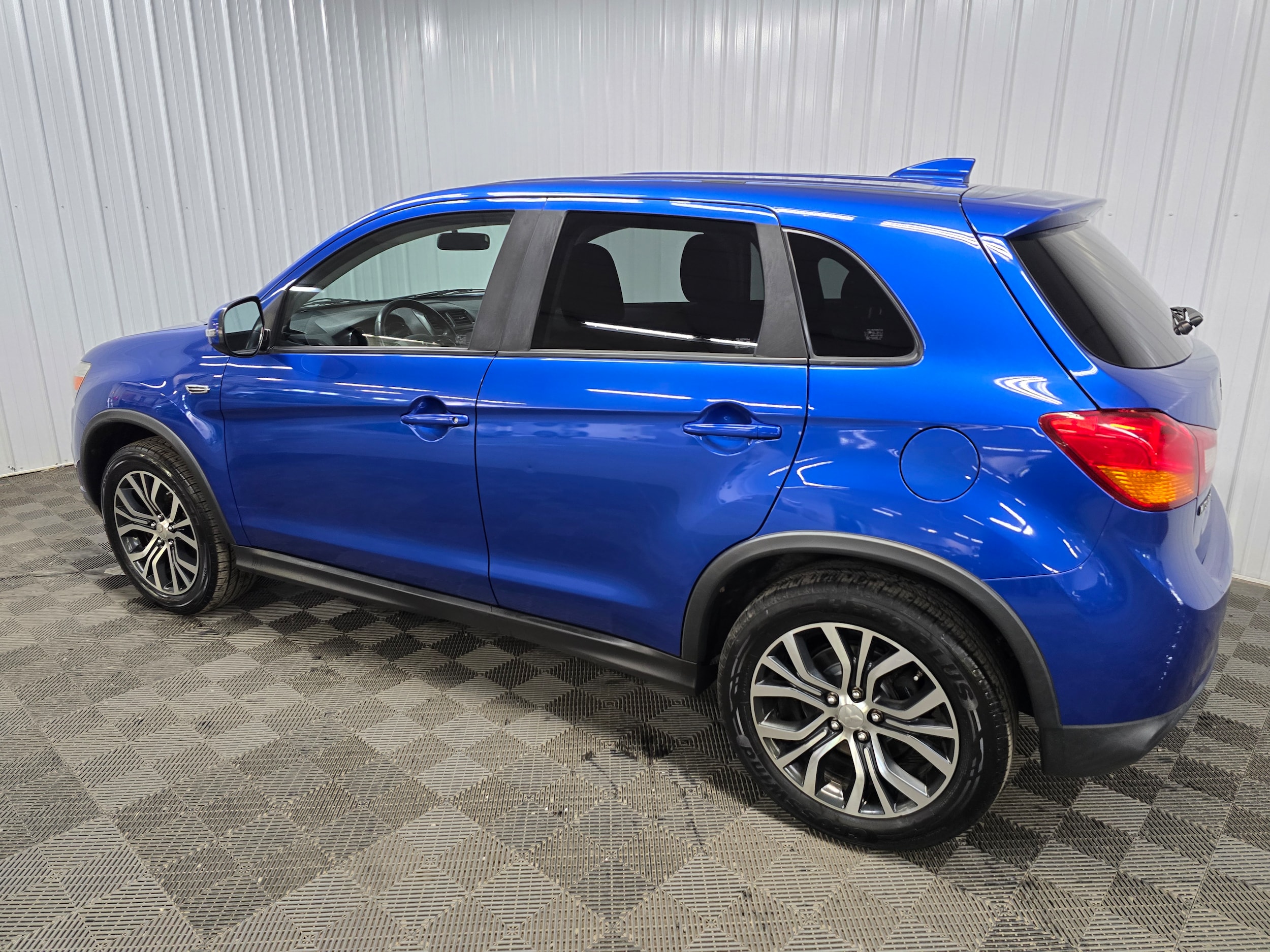 2017 Mitsubishi Outlander Sport ES - Photo 4