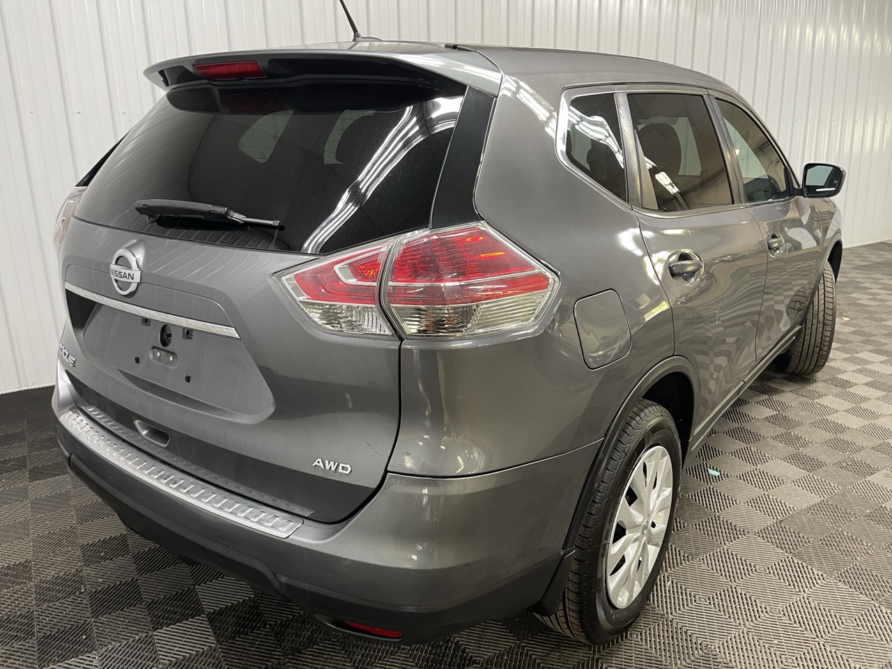 Used 2016 Nissan Rogue S SUV