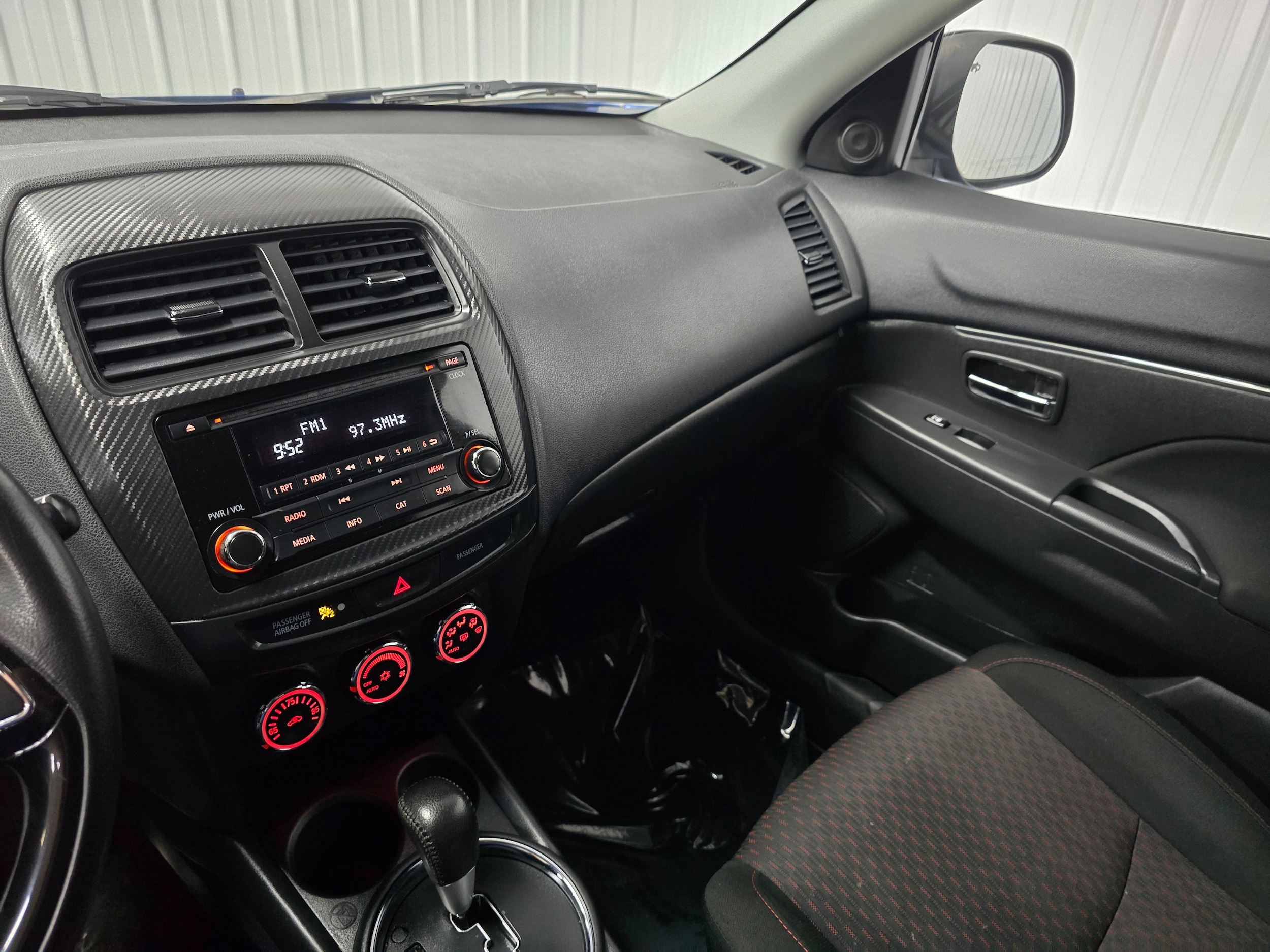 2017 Mitsubishi Outlander Sport ES - Photo 29