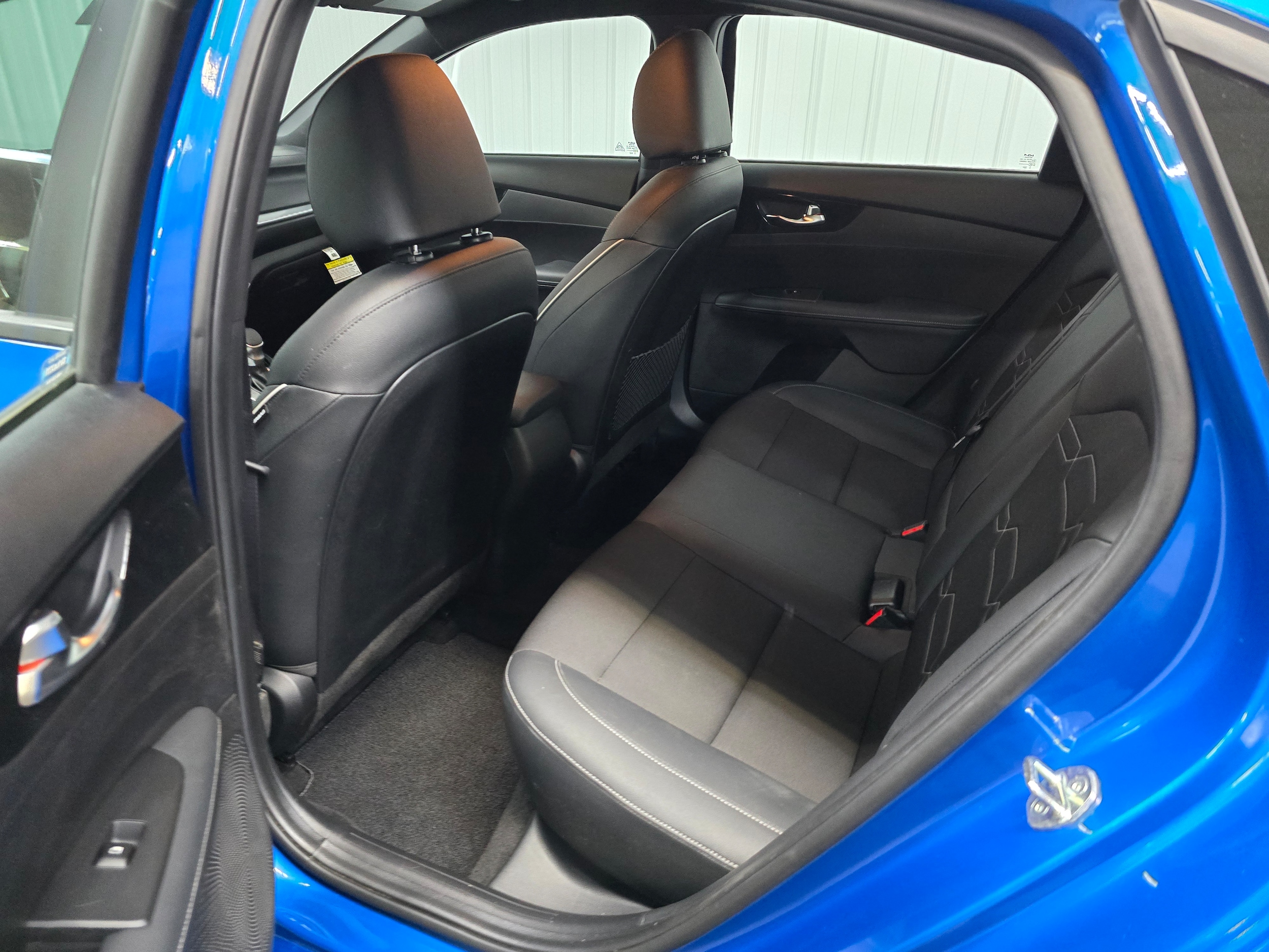 2023 Kia Forte GT-Line - Photo 17