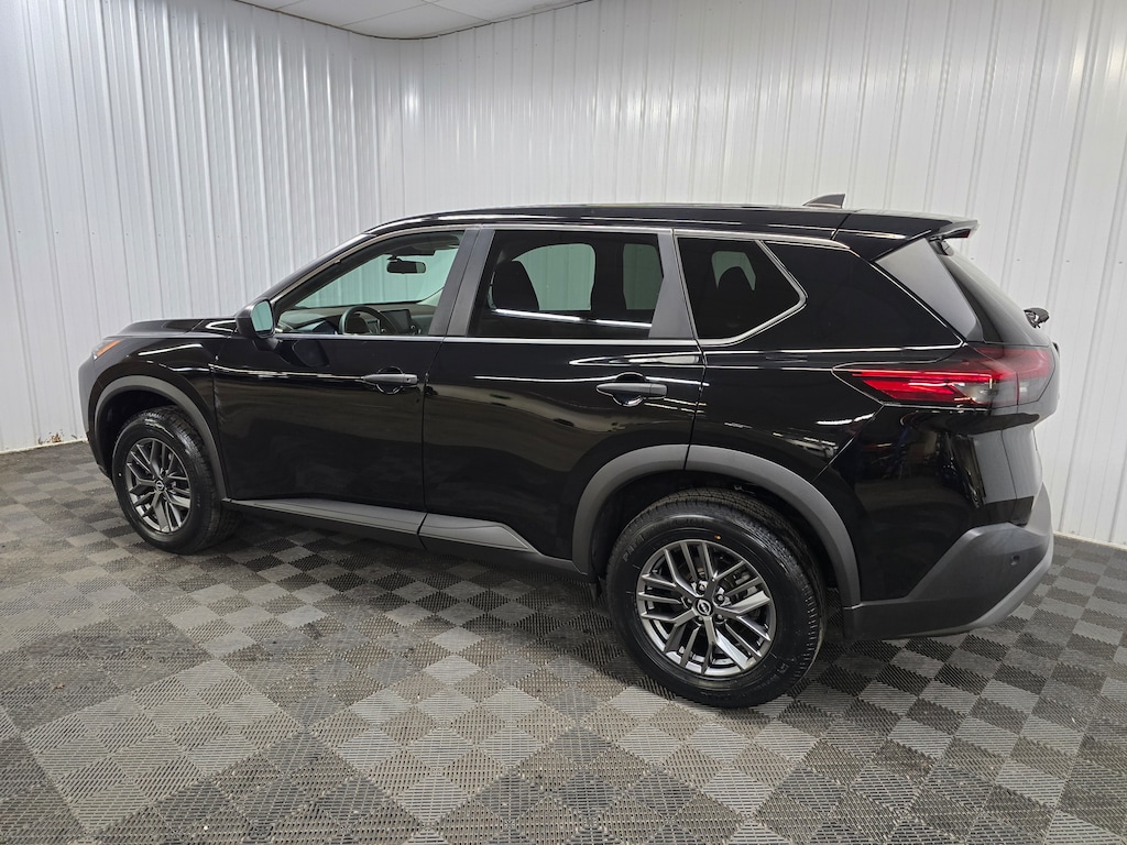 Used 2022 Nissan Rogue S SUV