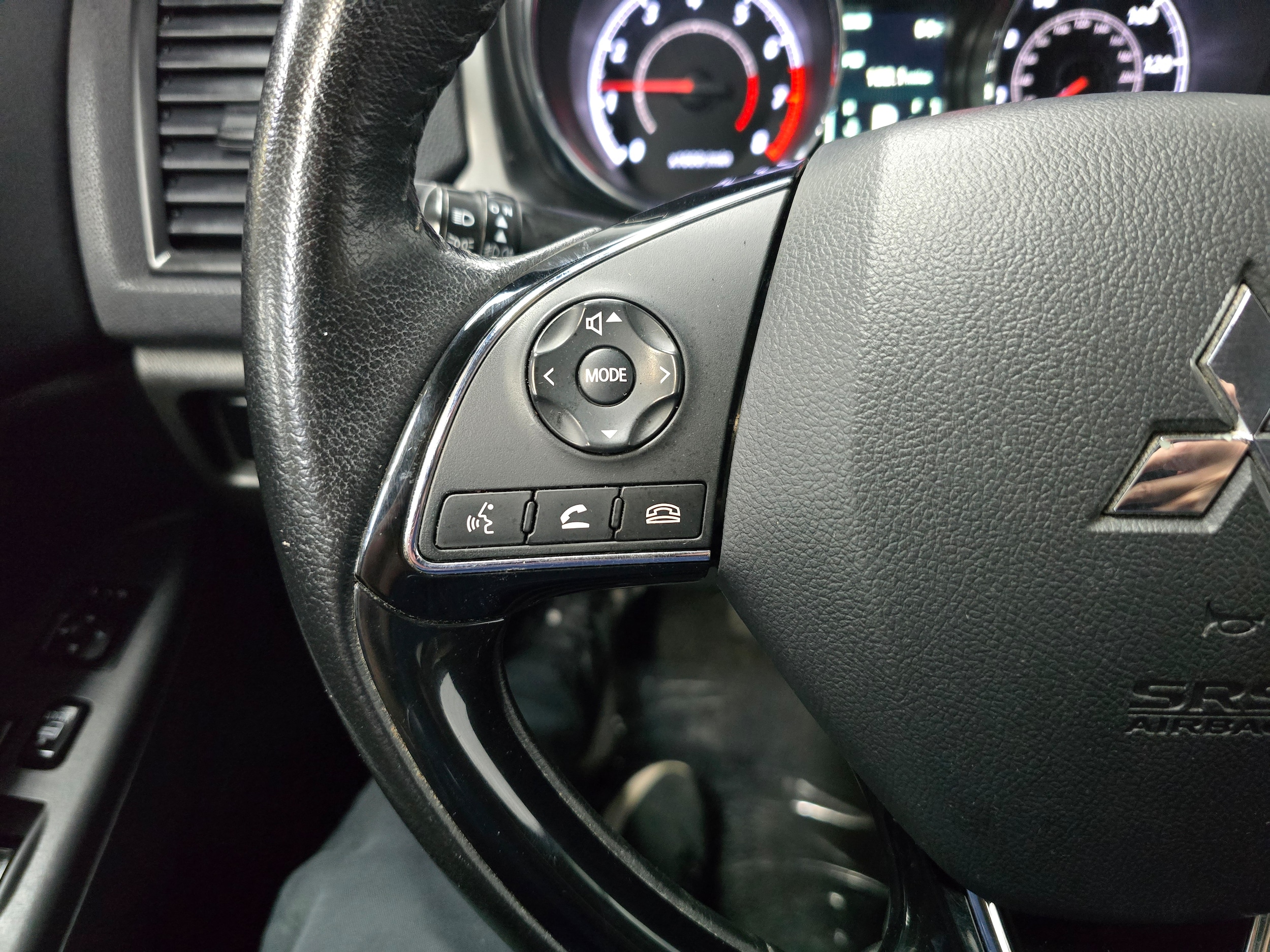 2017 Mitsubishi Outlander Sport ES - Photo 24