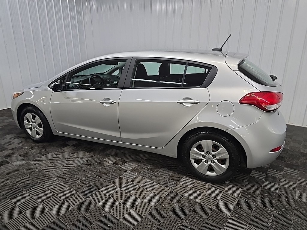 Used 2017 Kia Forte5 LX Hatchback